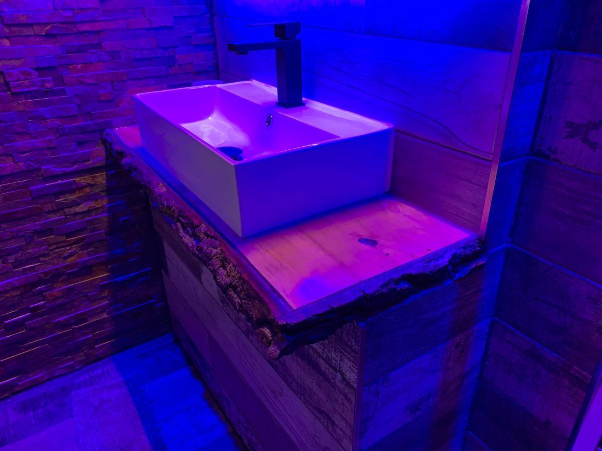 Breeze Suites - Luxury Group Accom - Sleeps 19 Blackpool Eksteriør bilde