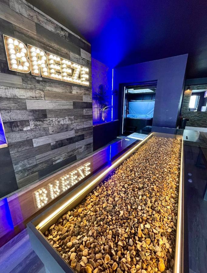 Breeze Suites - Luxury Group Accom - Sleeps 19 Blackpool Eksteriør bilde