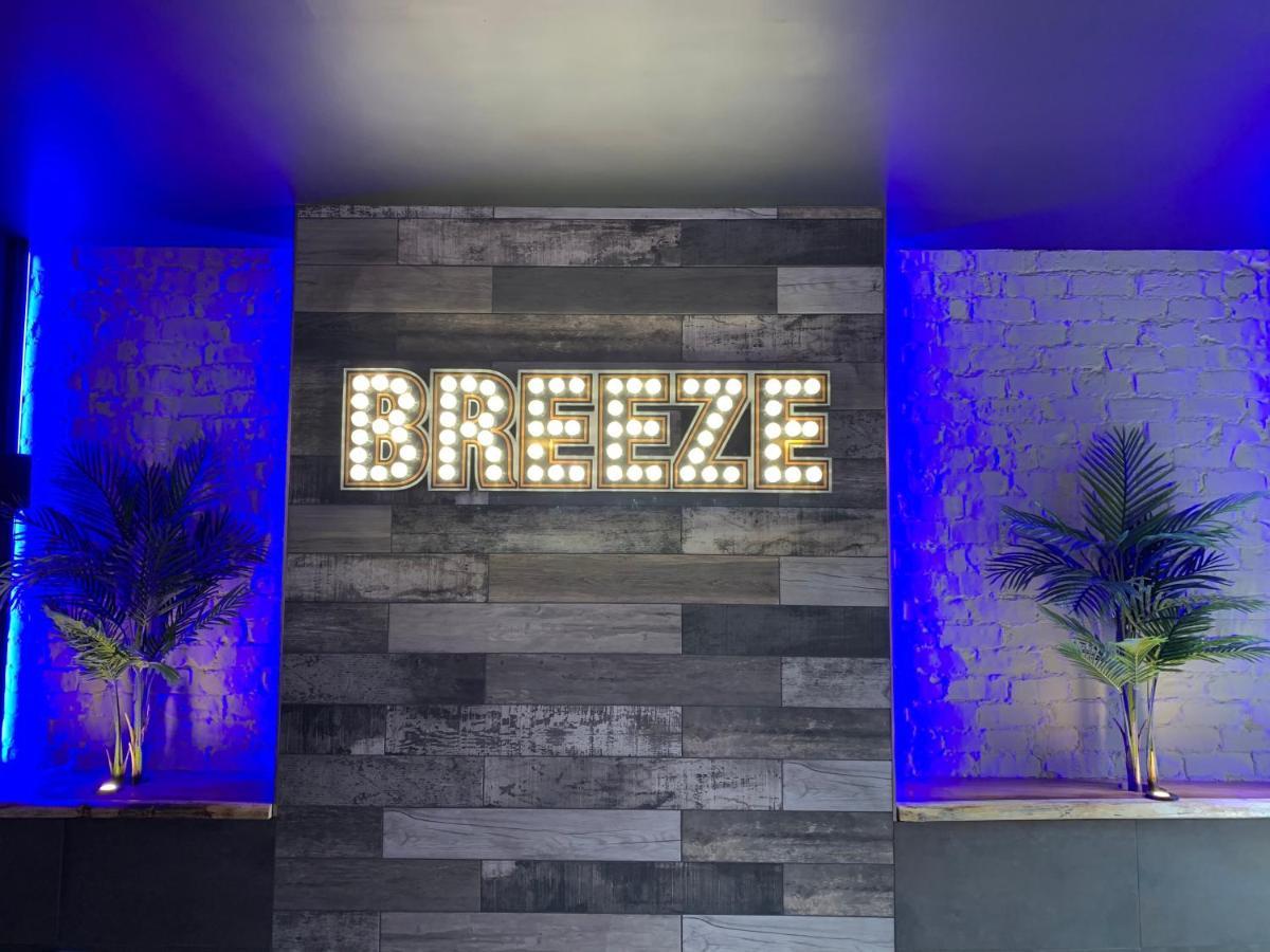 Breeze Suites - Luxury Group Accom - Sleeps 19 Blackpool Eksteriør bilde